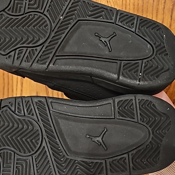 Jordans - Picture 3 of 3